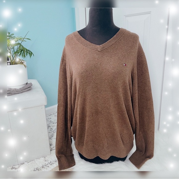 Tommy Hilfiger Other - Brown Tommy Hilfiger VNeck Sweater Size L